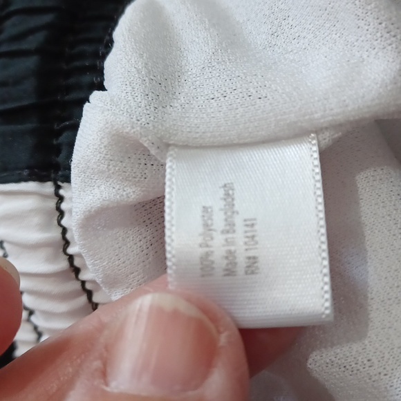 Ativa swim skirt Sz.XL. Lined with pocket. Side slits. 16" length. - Picture 7 of 11